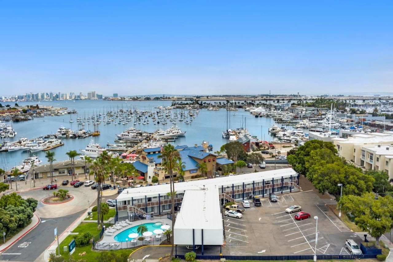 Sea Harbor - San Diego
