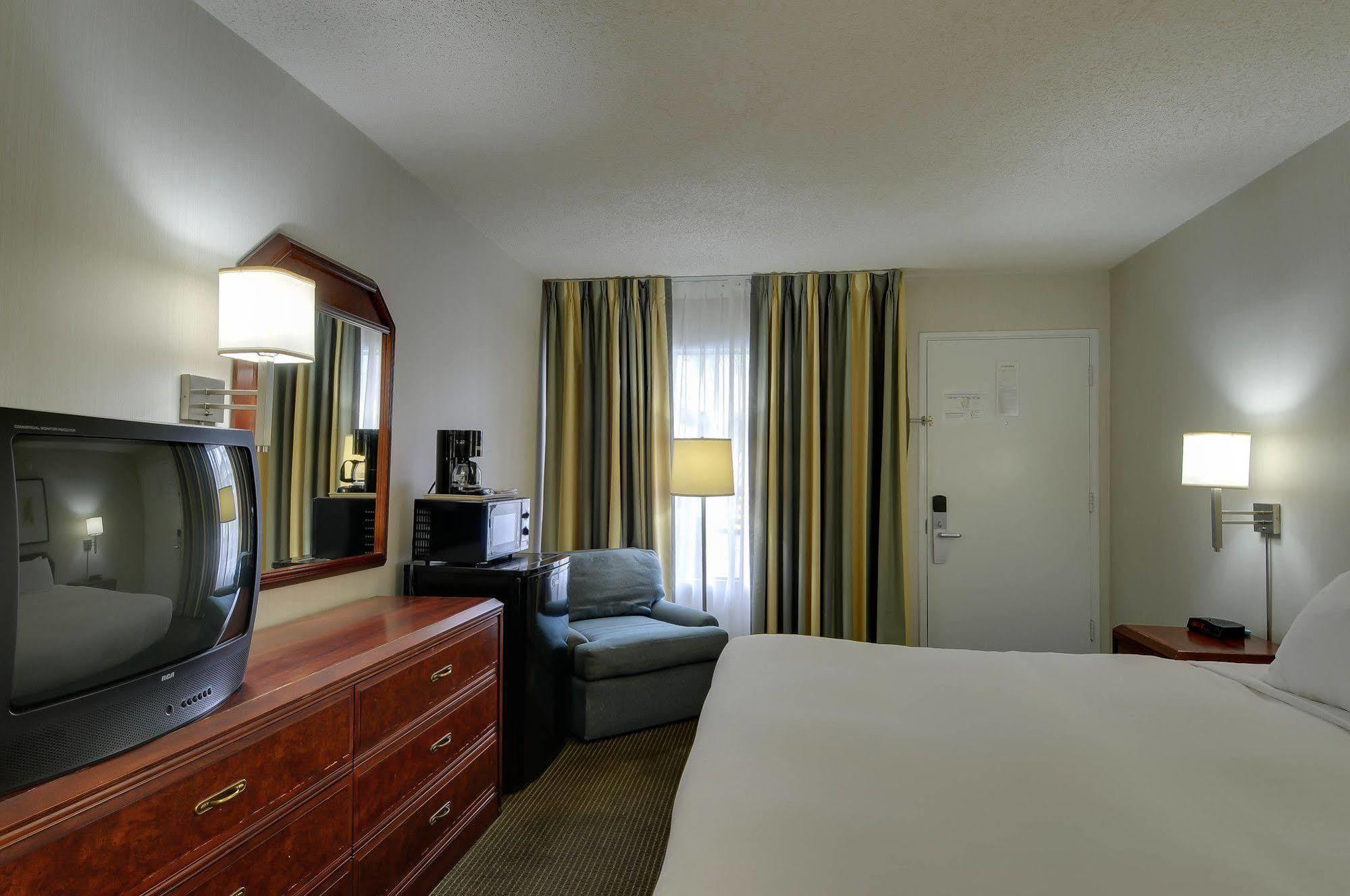 Hotel Sea Harbor -